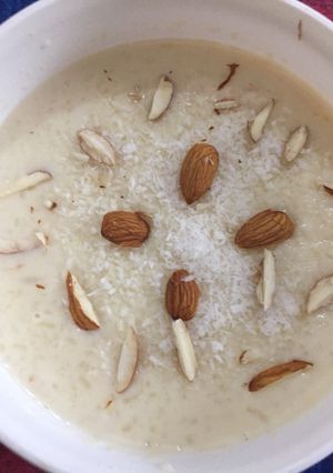 A picture of Rice kheer.