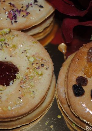 A picture of Marmalade cookies (Shirni Mashhadi).