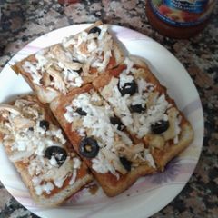 A picture of Bread pizza #cookpadramdan.