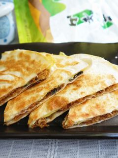 【元本山幸福廚房】海苔肉鬆起司蛋餅 的食譜成品照片