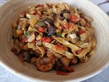 Wok de tallarines al huevo fáciles