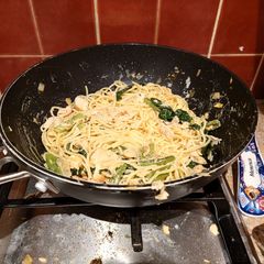 A picture of Salmon & cream cheese tagliatelle with spinich.