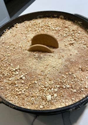 A picture of Portuguese Maria cookie cake.