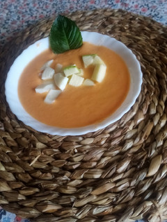 Una foto de Salmorejo de calabacín