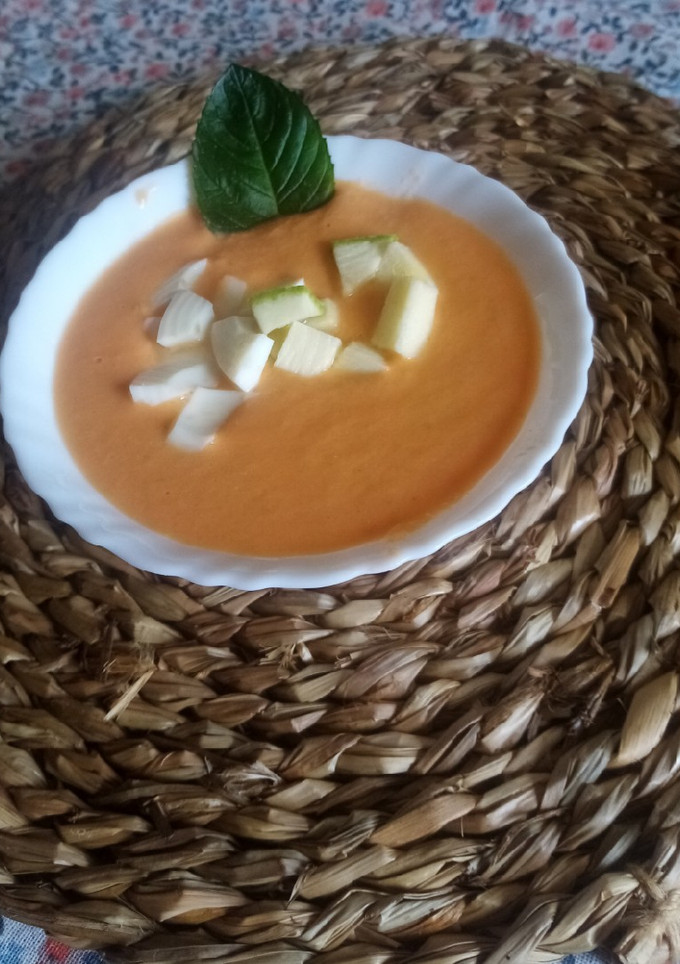 Una foto de Salmorejo de calabacín