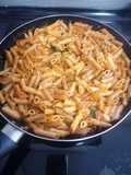 Macarrones integrales con atún y calabacín