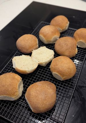A picture of Soft Crusty Bread Rolls.