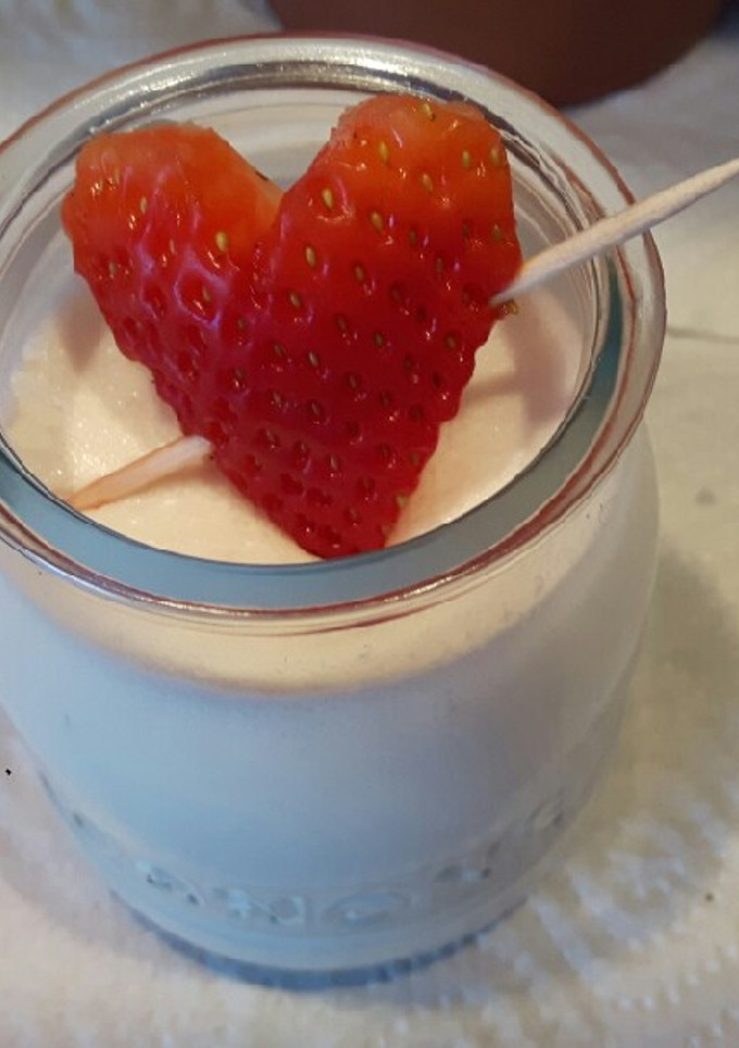 Una foto de Pannacota de fresa
