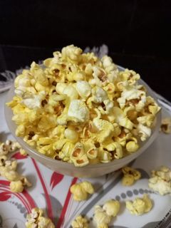 मसाला पापकॉर्न (masala popcorn recipe in Hindi) रेसिपी मुख्य फोटो