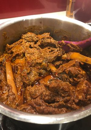 A picture of Beef Rendang.