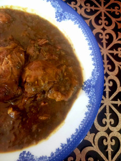 عکسی از دستور خورش آلو اسفناج با گوشت قرمز