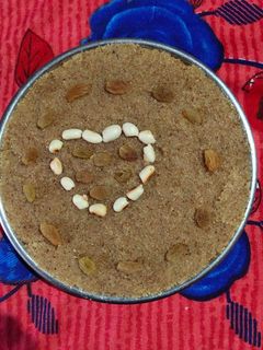 सूजी का हलवा (Suji ka halwa recipe in hindi) रेसिपी मुख्य फोटो