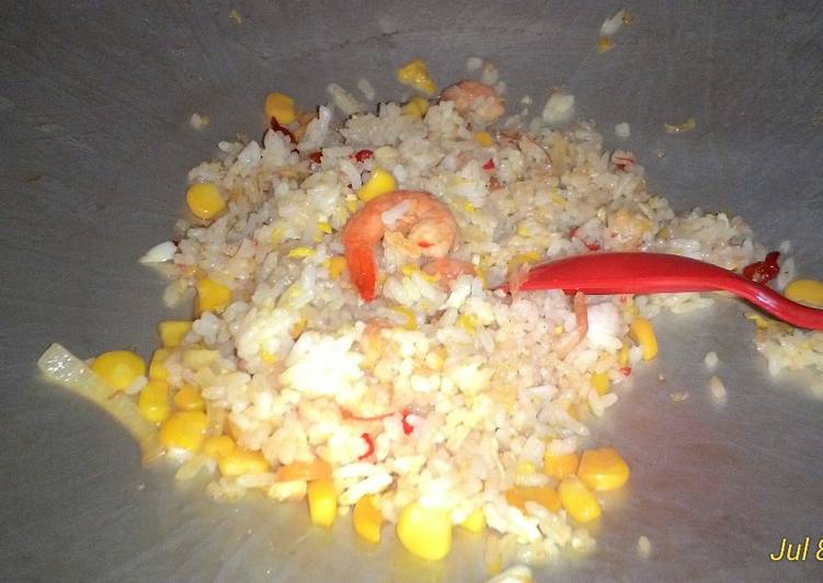 Resep Nasi goreng udang tomat yang Menggugah Selera