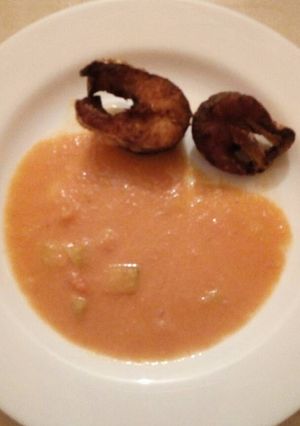 A picture of Samaki kwa Nazi na maembe mbichi# coastal dish.