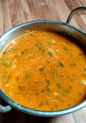 पावटा ची रस्सा भाजी रेसिपी चे मुख्य फोटो 