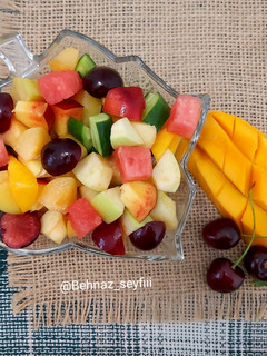 عکسی از دستور سالاد میوه های تابستانی