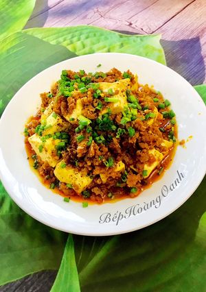 Hình của món Đậu Hủ Xốt Thịt Bằm Sả Tế.
