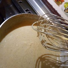 A picture of Cheese sauce.
