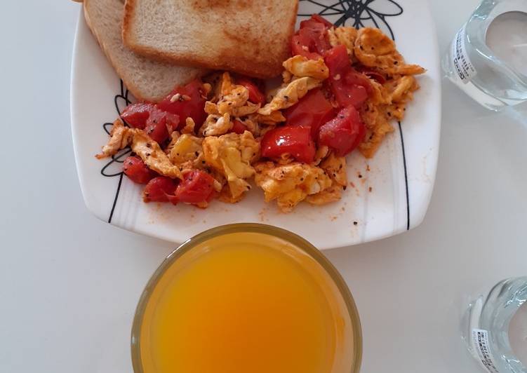 makanan Scramble eggs tomato Jadi, Enak Banget