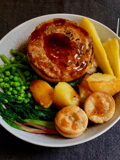 A picture of Vegan Sourdough Yorkshire Puddings 🌱🥳.