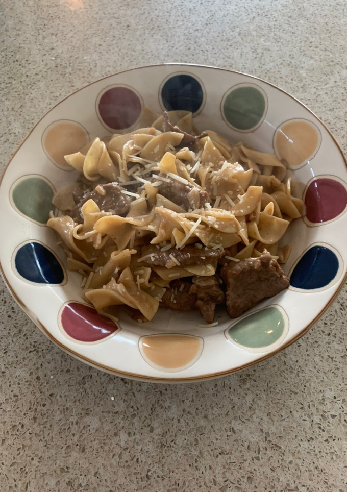 A picture of Onion Beef Noodle (Not Stroganoff).