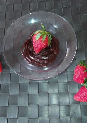 Φωτογραφία της συνταγής Vegan μους σοκολάτας 🍫 με δυο υλικά