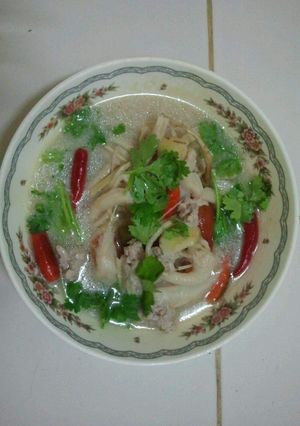A picture of Tom Kha Gai (Thai Coconut Chicken Soup).