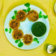 A picture of Oats veggies Cutlets.