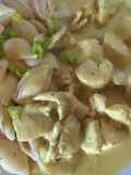 Wok de pollo y cerdo a la mostaza con mini galets