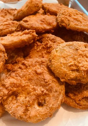 A picture of Fried Green 🍅 Tomatos.