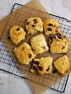 Foto resep Raisin Butter Scones