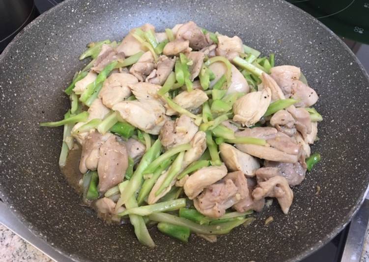 Steps to Prepare Ultimate Chinese stir-fried chicken and broccoli stems