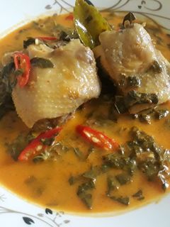 Foto resep Gulai Ayam Daun Ubi