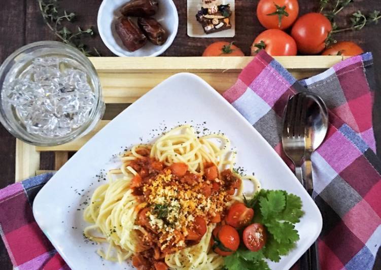 Steps to Prepare Super Quick Homemade Spagetti sosej koktel #phoPbyLiniMohd #menuberbuka