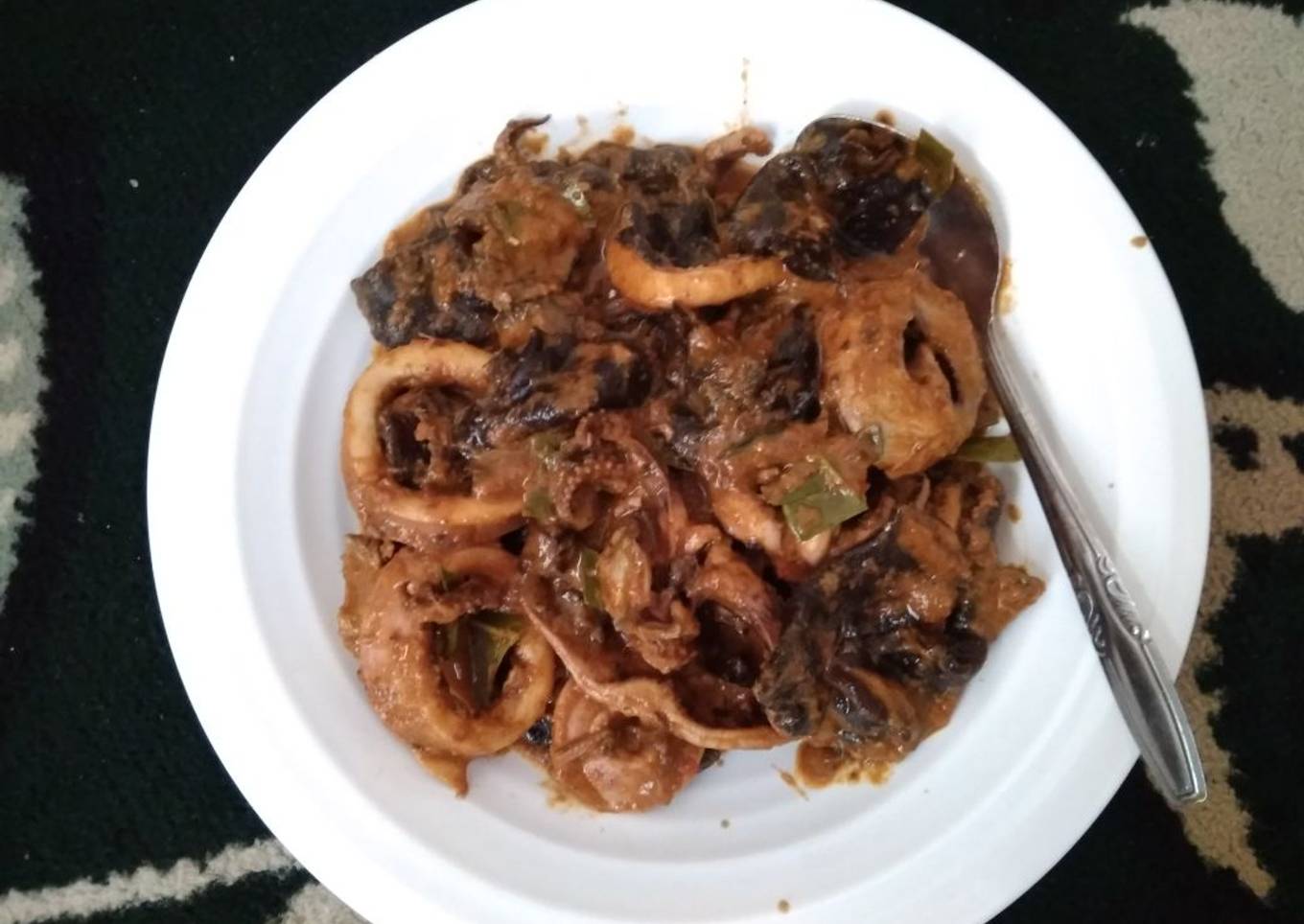 Bagaimana Menyiapkan Cumi bumbu rendang, Lezat Sekali