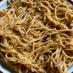 A picture of Corned beef spaghetti.