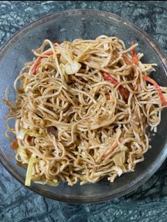 वेज नूडल्स (veg noodles recipe in Hindi) रेसिपी मुख्य फोटो