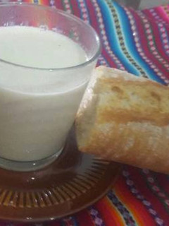Una foto de Quinua con manzana y leche