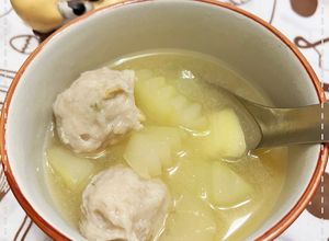 大黃瓜虱目魚丸味噌湯 的食譜成品照片