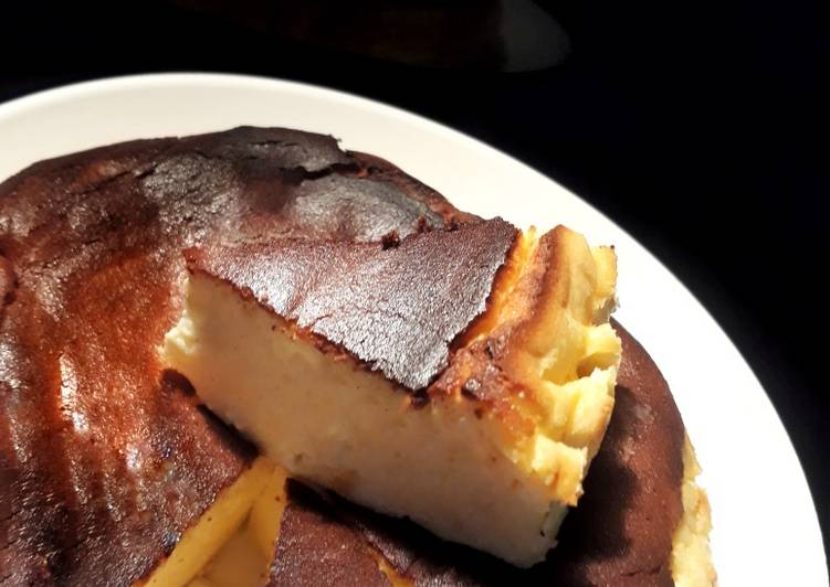 Resep Basque Burnt Cheesecake TANPA Whipped Cream Cair 😍 Anti Gagal