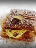 Pandoro con crema al torroncino e spezie