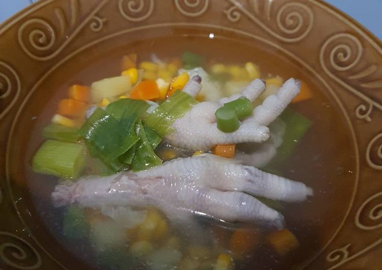 Cara Gampang Menyiapkan Sup Ceker yang Sempurna