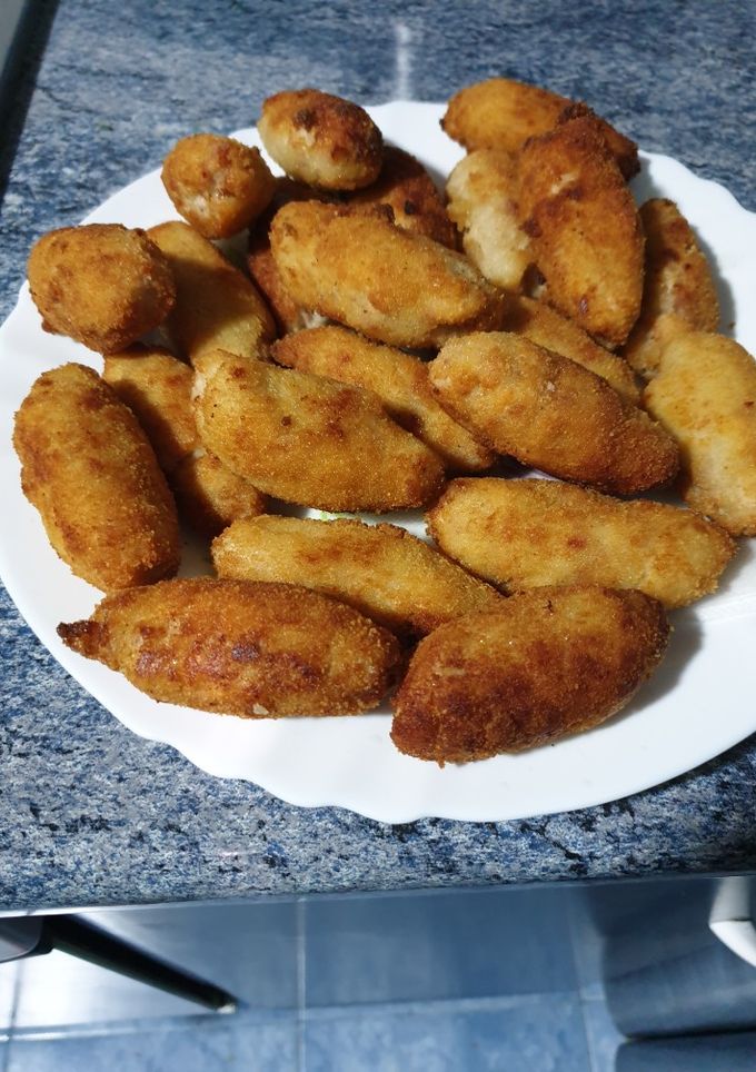 Una foto de Croquetas de pollo y jamón Serrano