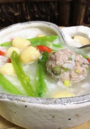 蔥肉丸子蓮子粥 的食譜成品照片