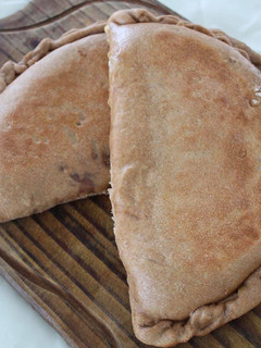 Una foto de Calzones integrales de verduras grilladas
