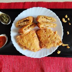 A picture of Stuffed Pakora with Leftover Roti.