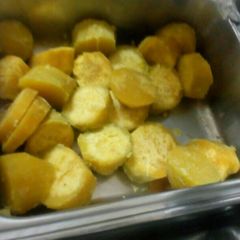 A picture of Boiled sweet potatoes.