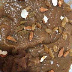 A picture of Atte ka halwa.
