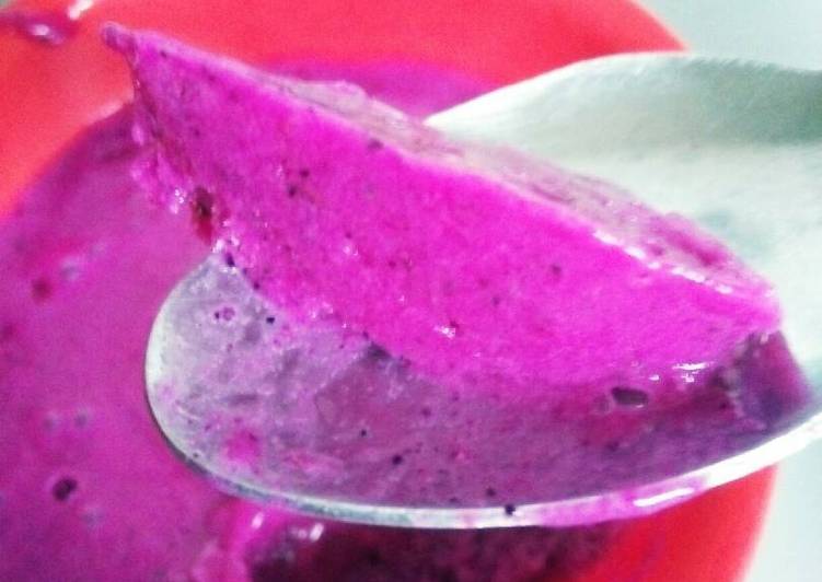 Bagaimana Menyiapkan Es krim pisbuna (pisang + buah naga😂), Enak Banget