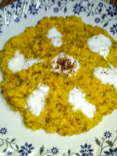 मूंग दाल खिचड़ी (Moong dal khichdi recipe in hindi) रेसिपी मुख्य फोटो